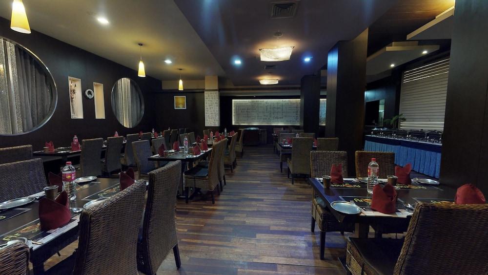 37Th Crescent Hotel Bengaluru Luaran gambar