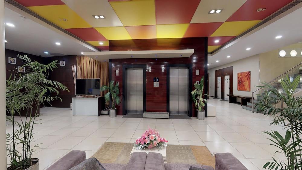 37Th Crescent Hotel Bengaluru Luaran gambar