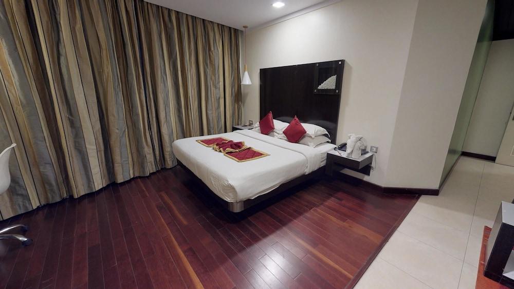 37Th Crescent Hotel Bengaluru Luaran gambar