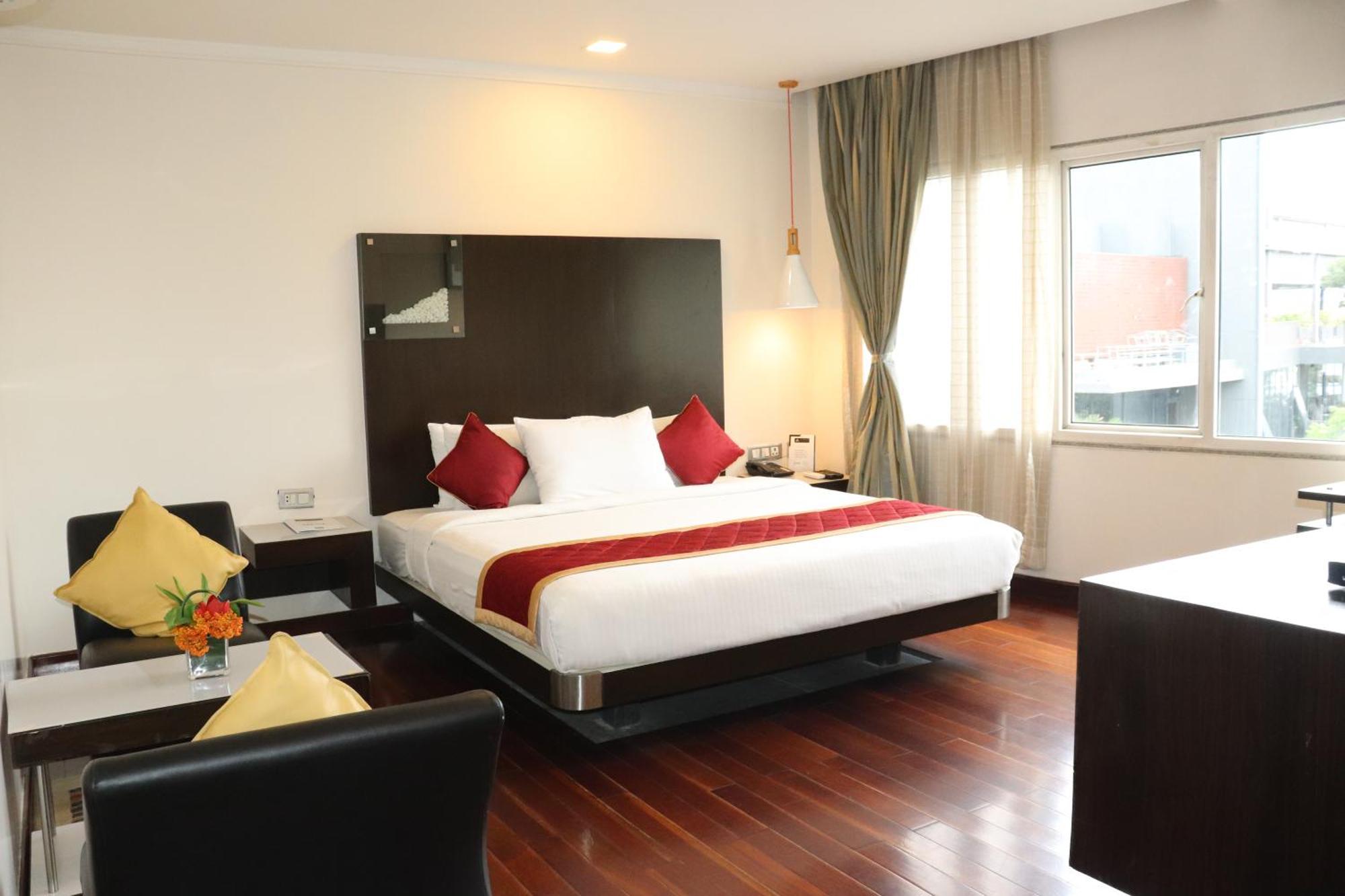 37Th Crescent Hotel Bengaluru Luaran gambar