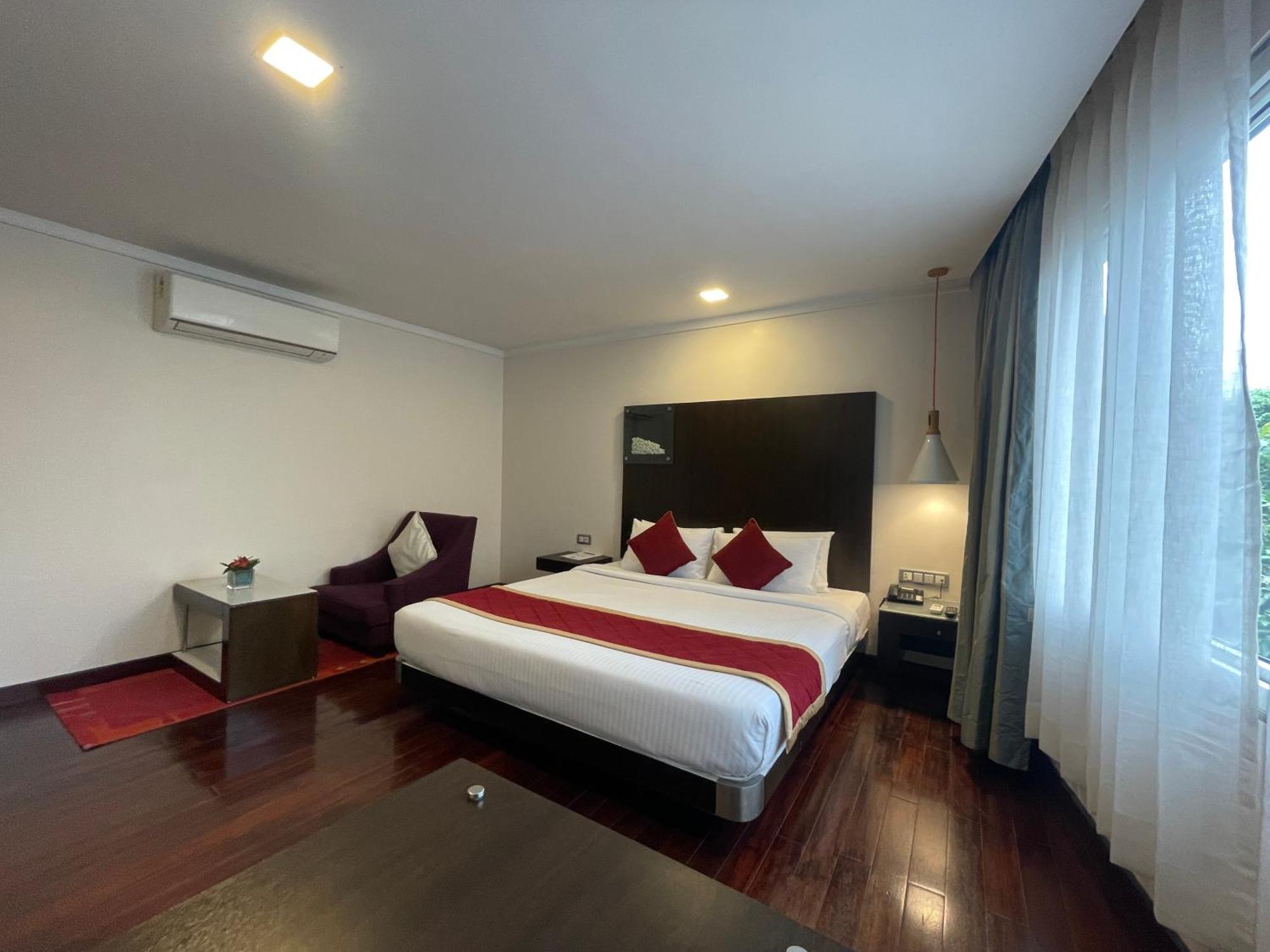 37Th Crescent Hotel Bengaluru Luaran gambar